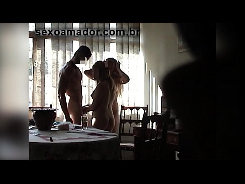 ❤️ Sex przyjaciele zapraszają gigantycznego mężczyznę i trójkąt z nim ❌ Anal video at pl.quizfarmature.ru